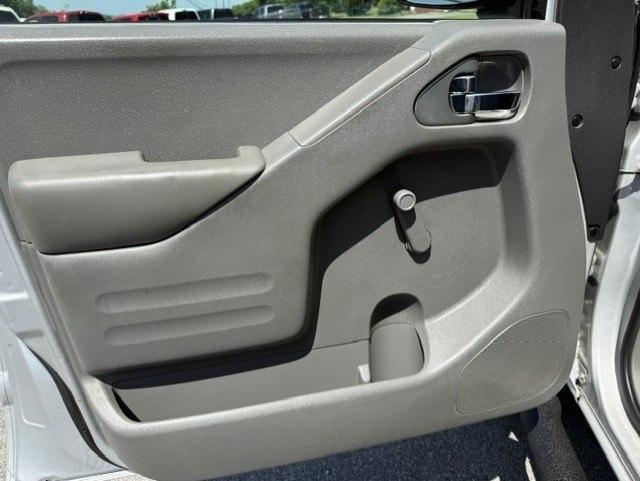 Nissan Frontier S Crew Cab 5AT 4WD 2017