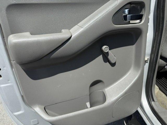 Nissan Frontier S Crew Cab 5AT 4WD 2017
