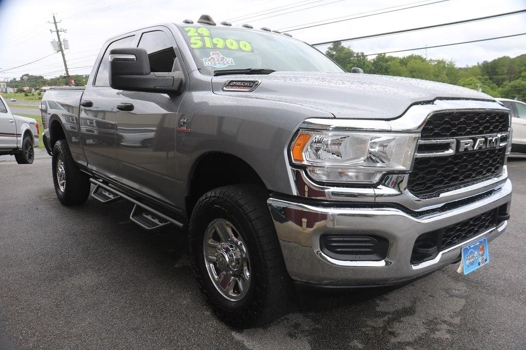RAM 2500 Tradesman Crew Cab SWB 4WD 2024