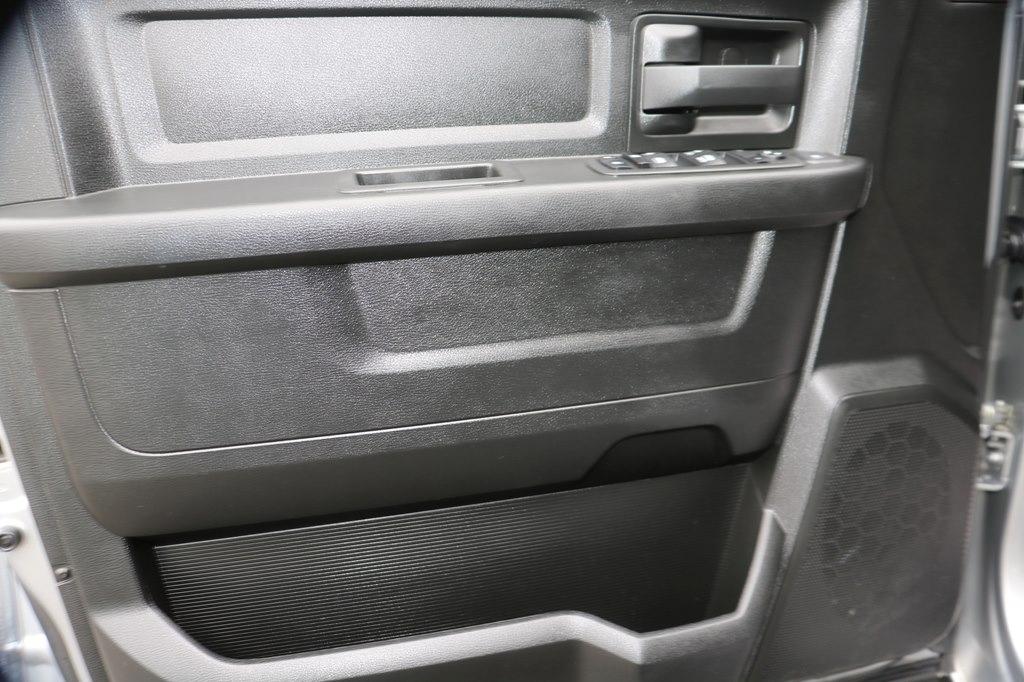 RAM 2500 Tradesman Crew Cab SWB 4WD 2024