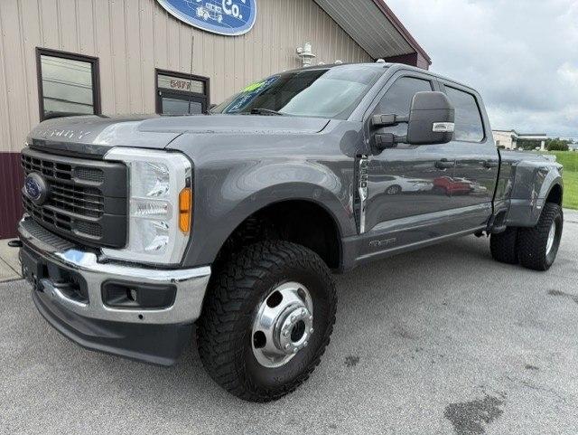 Ford F-350 SD FX4 Crew Cab Long Bed DRW 4WD 2023