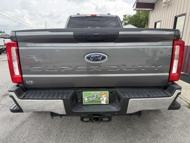 Ford F-350 SD FX4 Crew Cab Long Bed DRW 4WD 2023