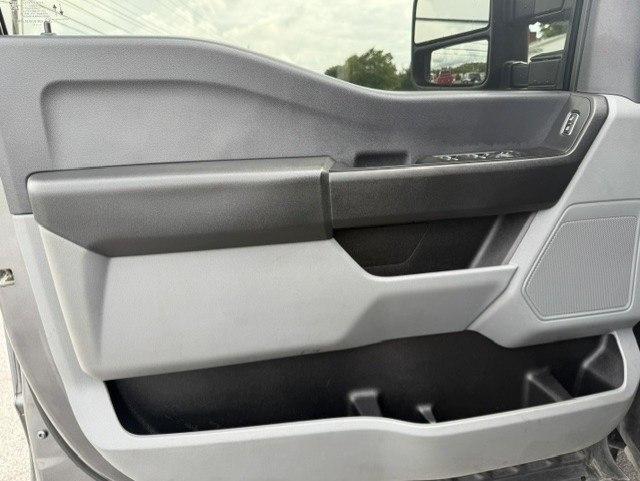 Ford F-350 SD FX4 Crew Cab Long Bed DRW 4WD 2023