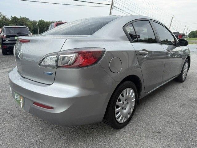 Mazda MAZDA3 i Sport 4-Door 2013