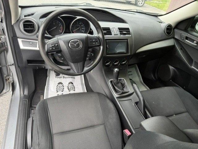 Mazda MAZDA3 i Sport 4-Door 2013