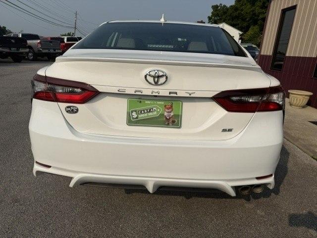 Toyota Camry SE 2023
