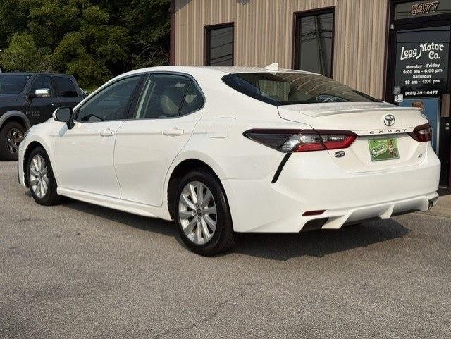 Toyota Camry SE 2023