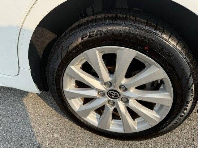Toyota Camry SE 2023