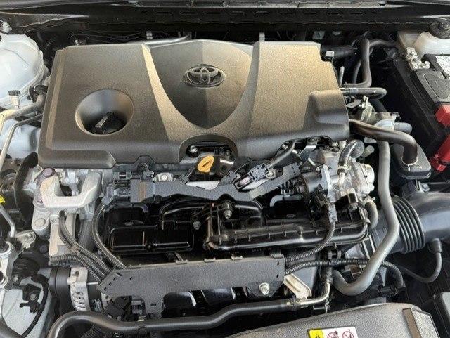 Toyota Camry SE 2023