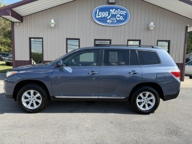 2013 Toyota Highlander LE Plus V6 AWD (Natl)