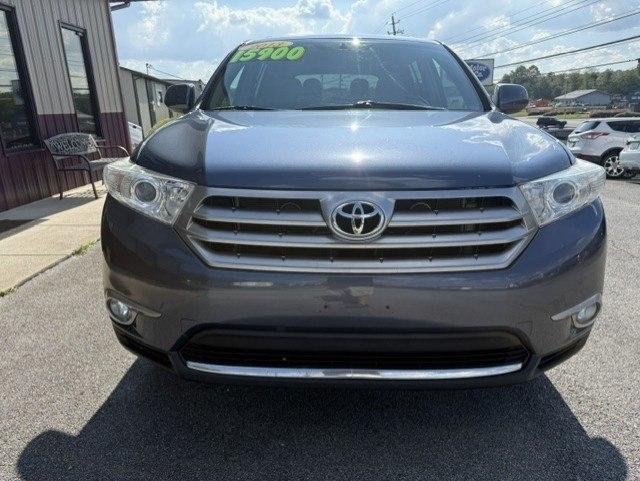 Toyota Highlander LE Plus V6 AWD (Natl) 2013
