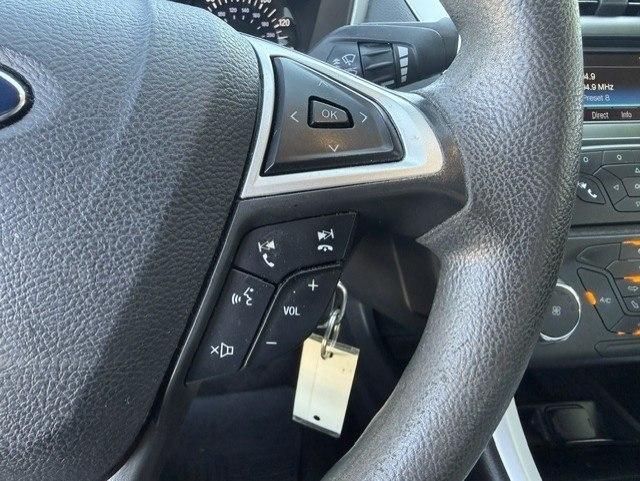 Ford Fusion S 2015