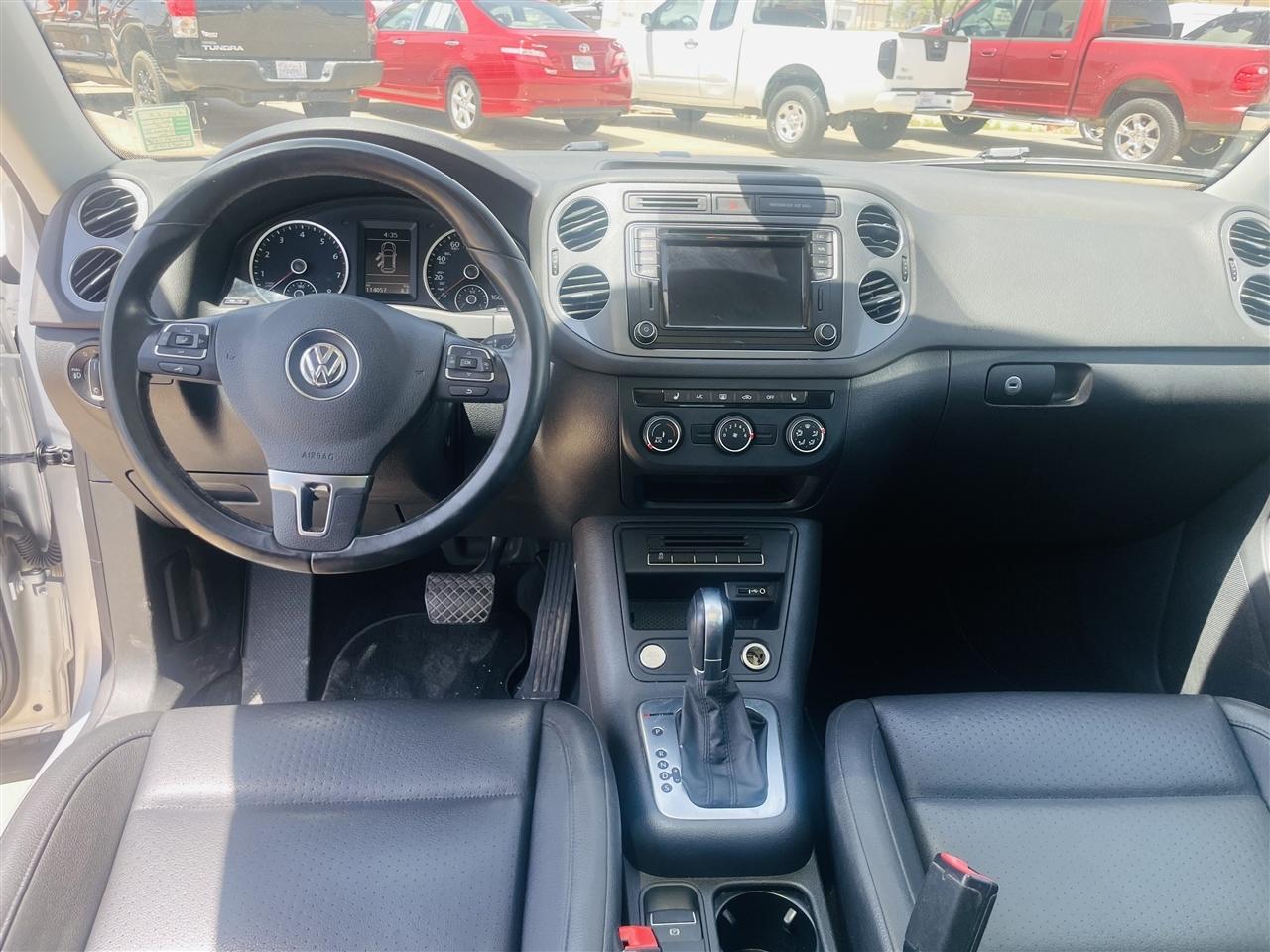 Volkswagen Tiguan 4MOTION 4dr Auto SE 2016