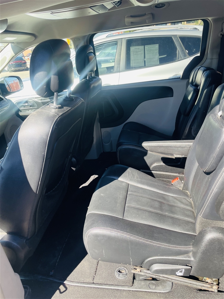 Chrysler Town & Country 4dr Wgn Touring 2013 Chrysler Town & Country 4dr Wgn Touring 2013