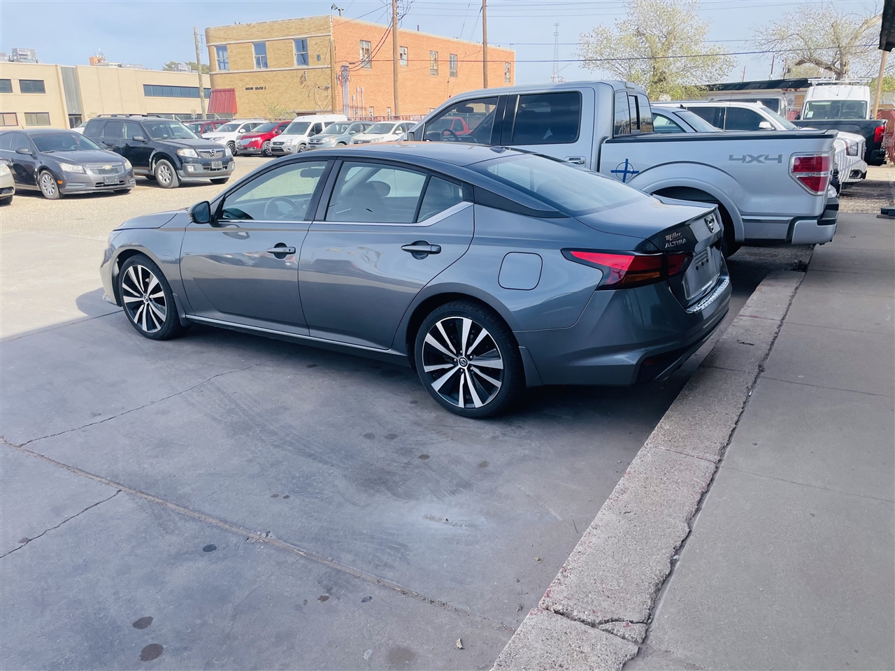 Nissan Altima 2.5 SR AWD Sedan 2019