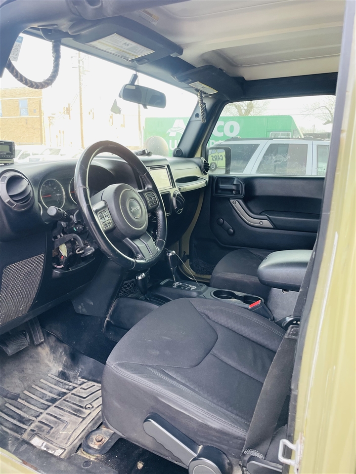 Jeep Wrangler Unlimited 4WD 4dr Sport 2013