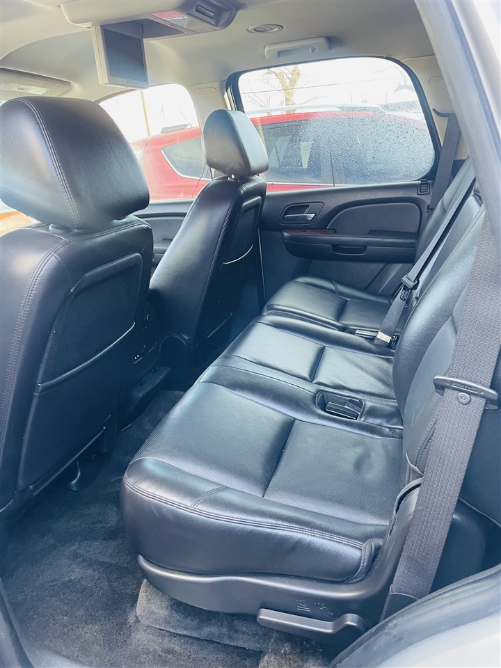 Chevrolet Tahoe 4WD 4dr 1500 LTZ 2009