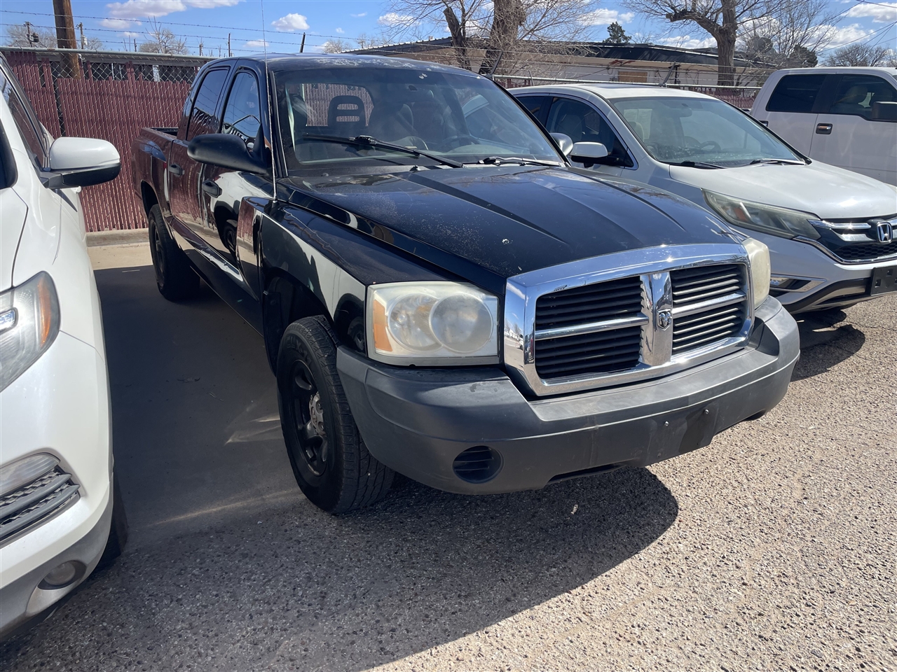 Dodge Dakota 4dr Quad Cab 131" WB 4WD ST 2005