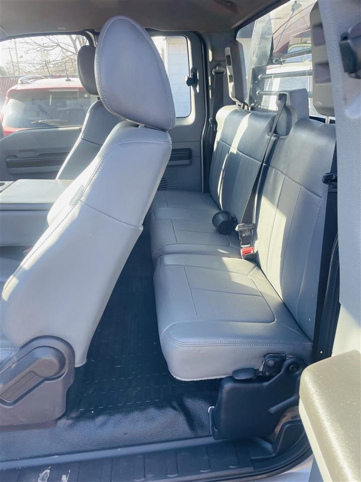 Ford Super Duty F-350 DRW 2WD SuperCab 162" WB 60" CA Lariat 2013