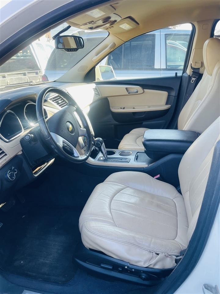 Chevrolet Traverse FWD 4dr LTZ 2012