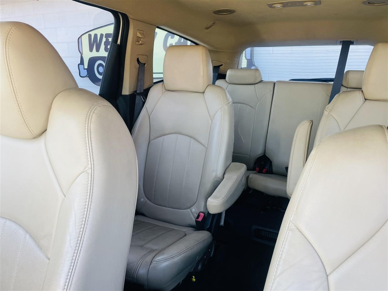 Chevrolet Traverse FWD 4dr LTZ 2012