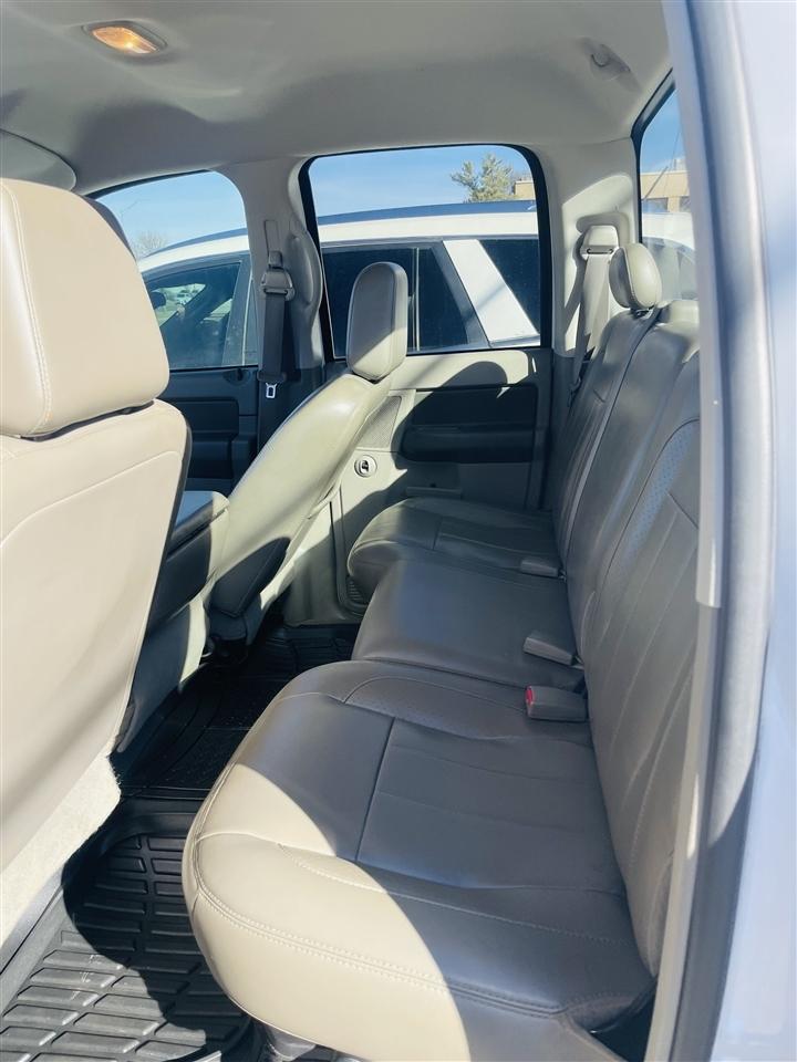 Dodge Ram 1500 4dr Quad Cab 140.5 Laramie 2006