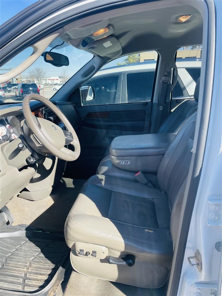 Dodge Ram 1500 4dr Quad Cab 140.5 Laramie 2006