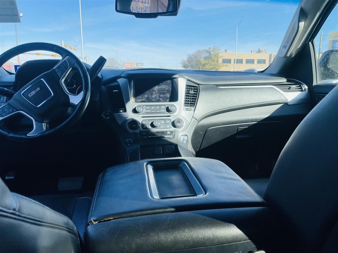 GMC Yukon XL 4WD 4dr SLT 2015