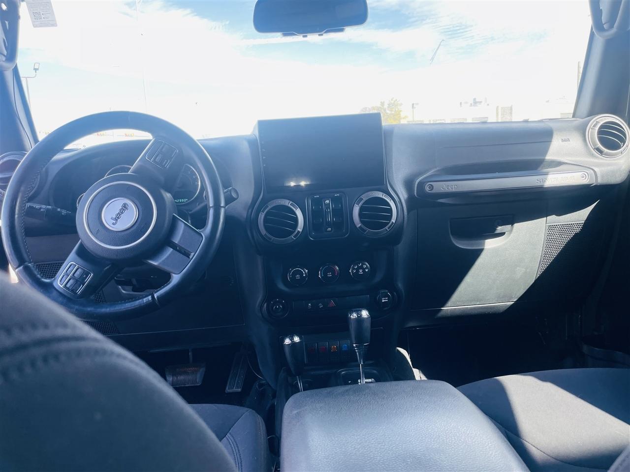 Jeep Wrangler Unlimited 4WD 4dr Sport 2015