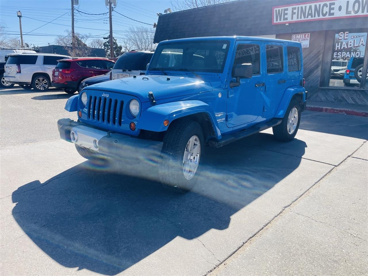 Jeep Wrangler Unlimited 4WD 4dr Sahara 2011