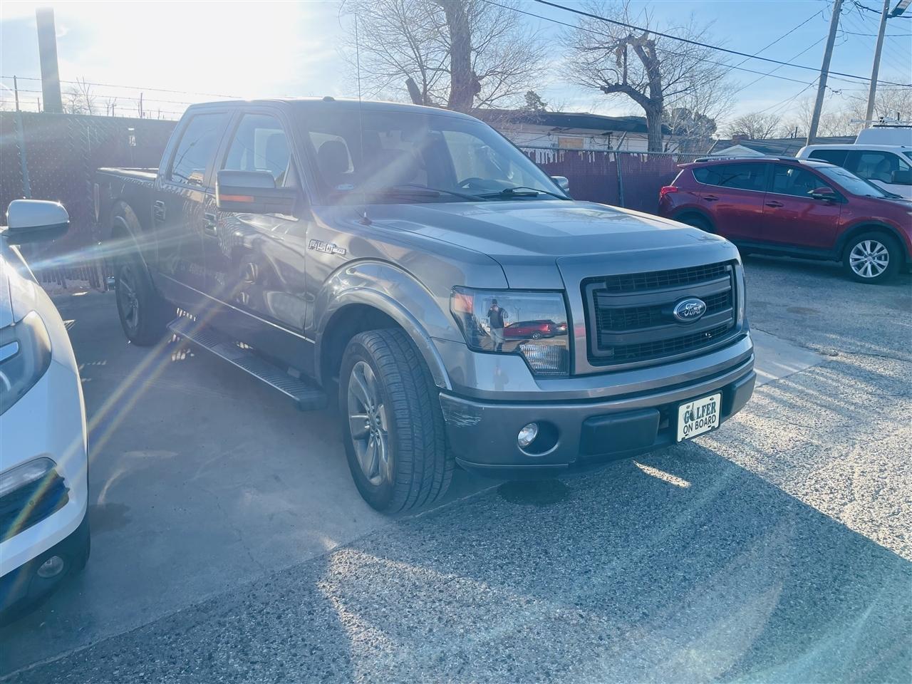Ford F-150 2WD SuperCrew 145" Platinum 2013