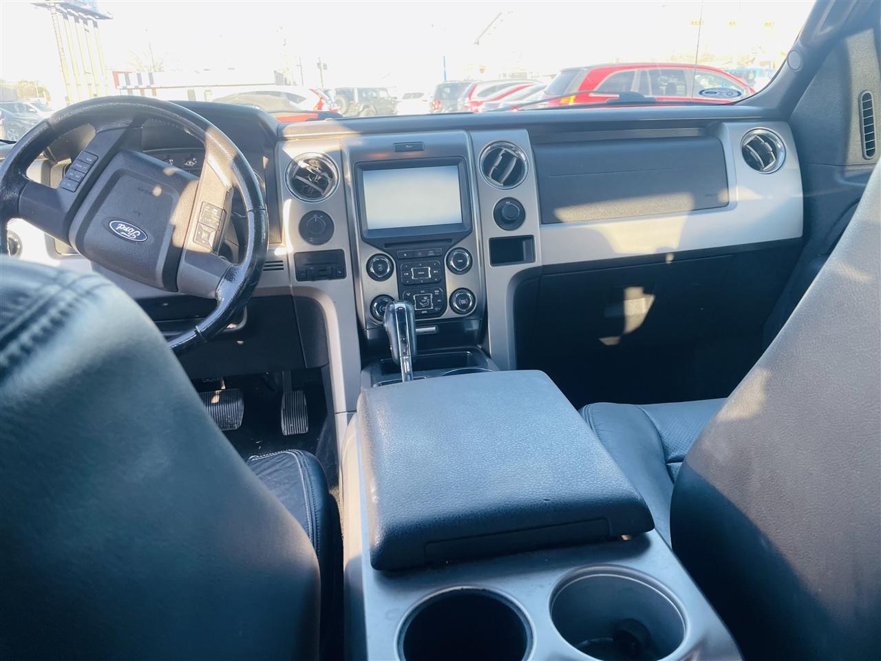 Ford F-150 2WD SuperCrew 145" Platinum 2013