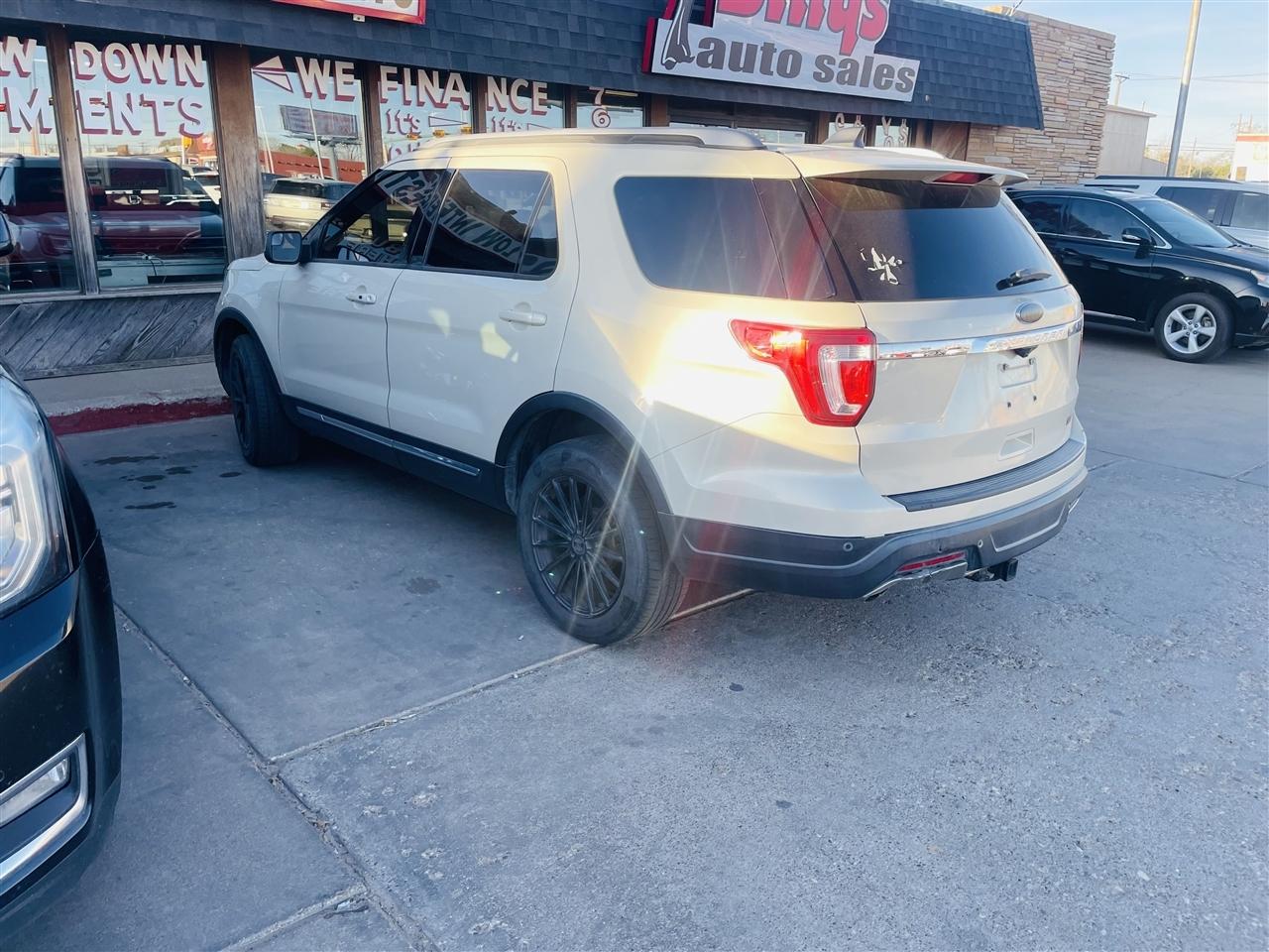 Ford Explorer XLT 4WD 2018