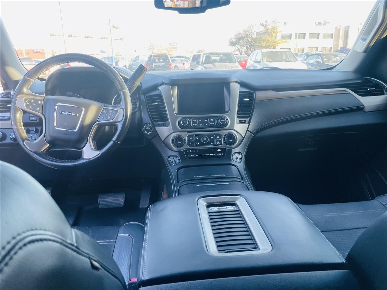 GMC Yukon 4WD 4dr Denali 2018