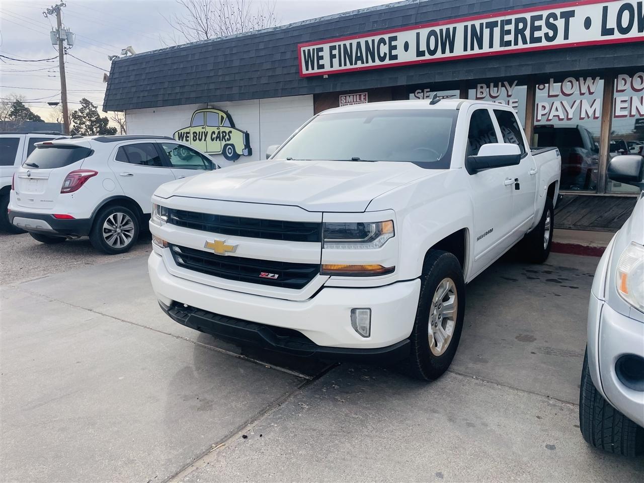Chevrolet Silverado 1500 4WD Crew Cab 143.5" LT w/2LT 2017