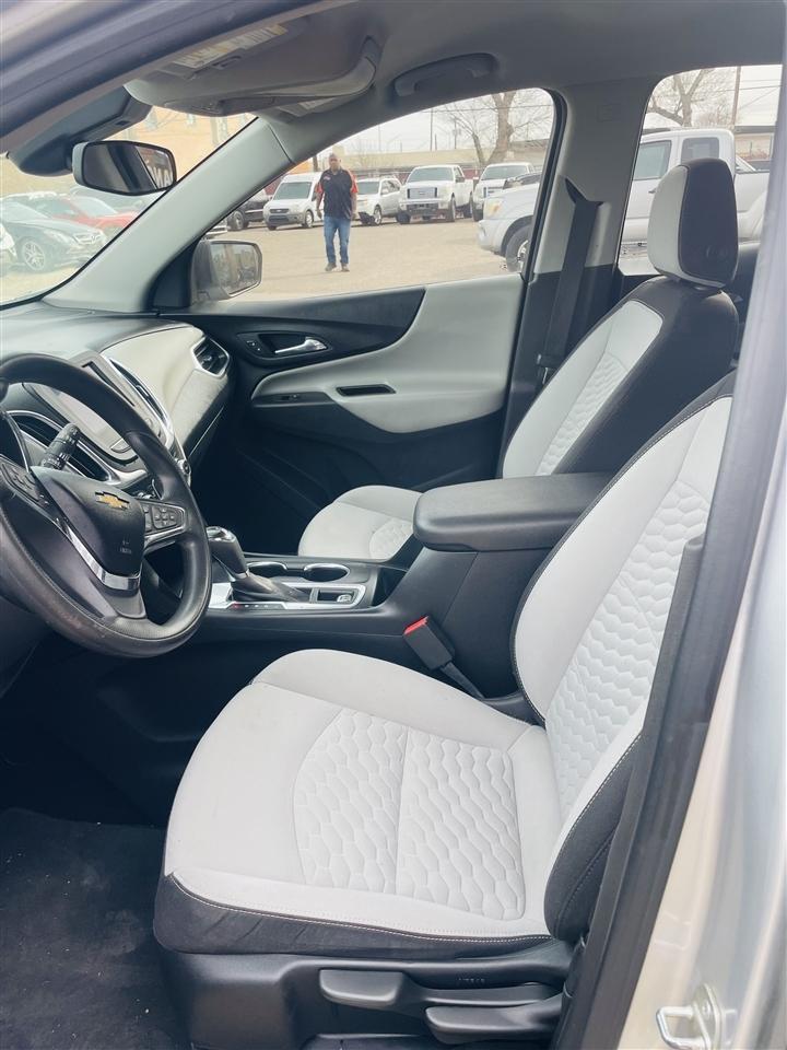 Chevrolet Equinox FWD 4dr LS w/1LS 2020