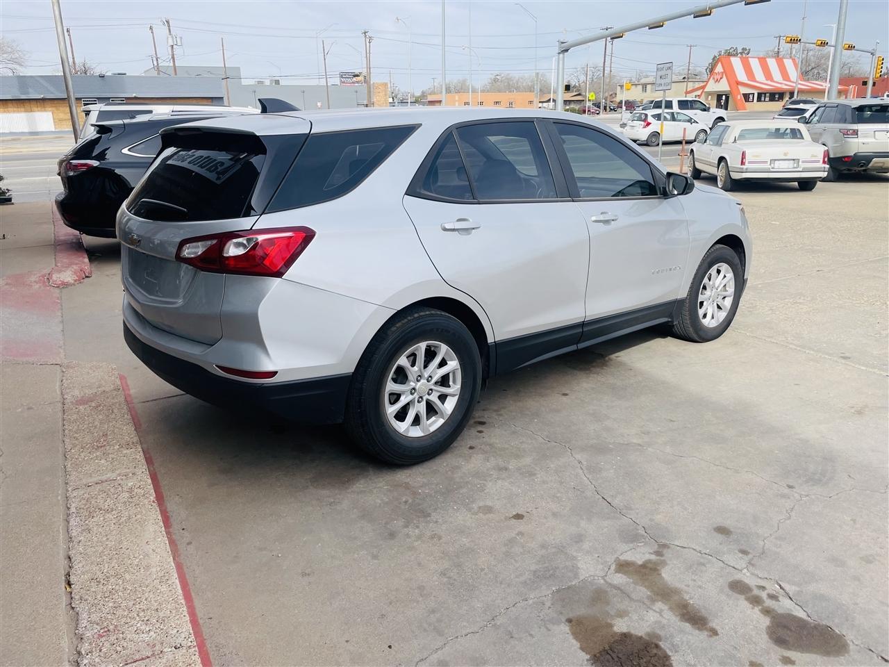 Chevrolet Equinox FWD 4dr LS w/1LS 2020