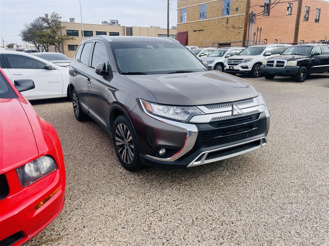 Mitsubishi Outlander SEL FWD 2020