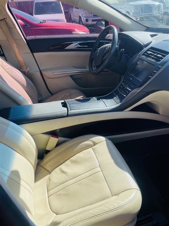 Lincoln MKZ 4dr Sdn FWD 2014