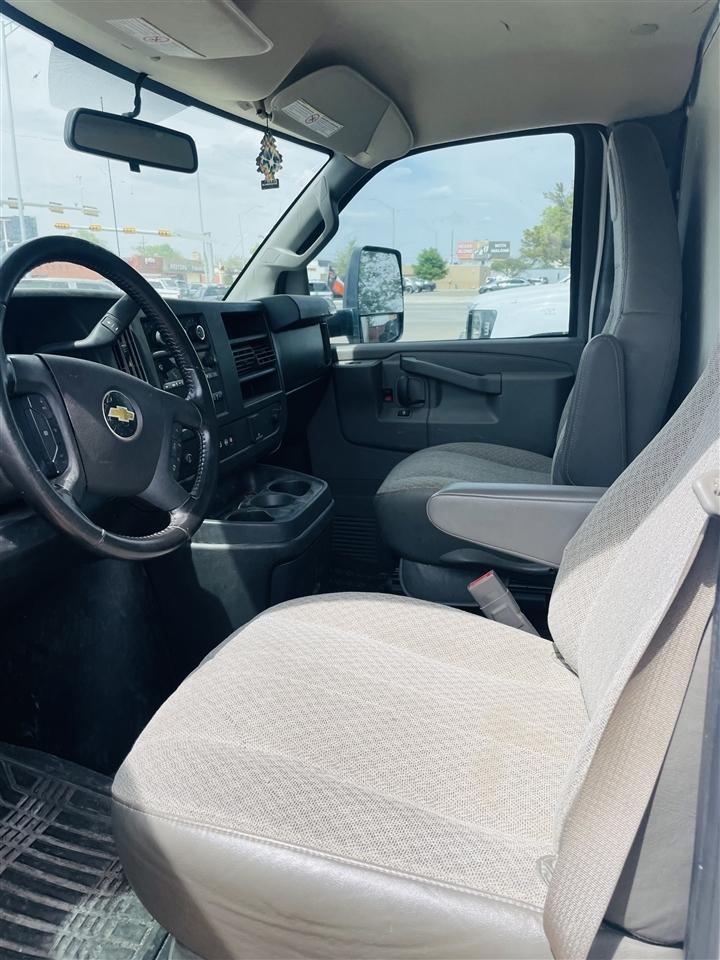 Chevrolet Express Commercial Cutaway 3500 Van 177" 2021