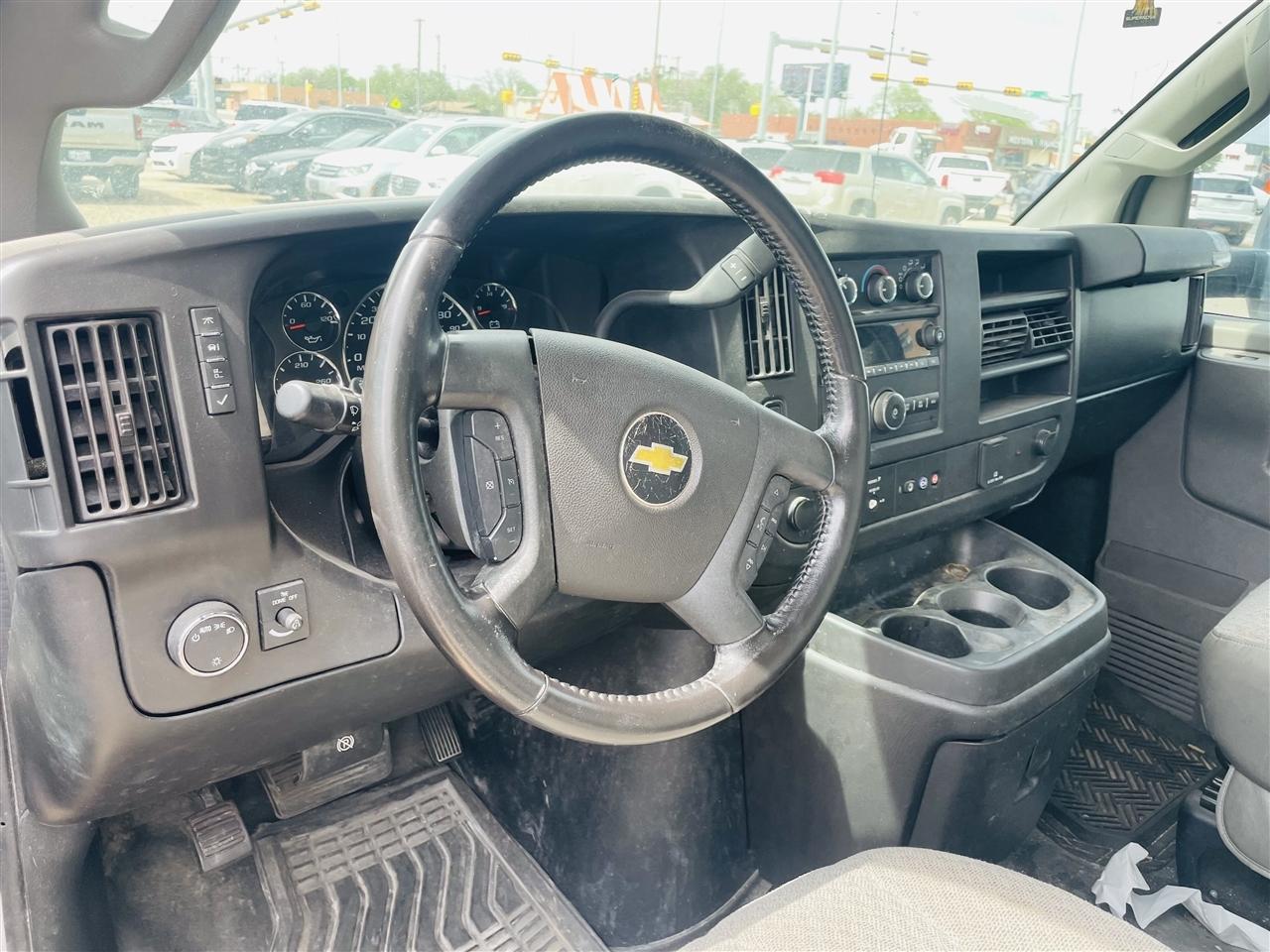 Chevrolet Express Commercial Cutaway 3500 Van 177" 2021