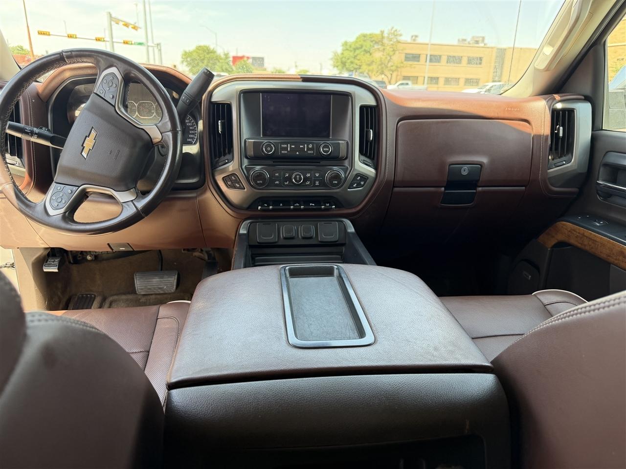 Chevrolet Silverado 1500 4WD Crew Cab 143.5" High Country 2014