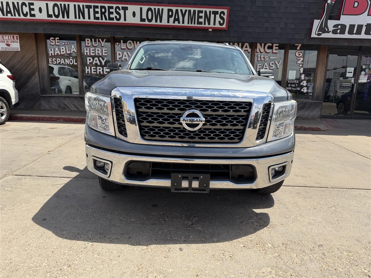 Nissan Titan 4x2 Crew Cab SV 2018