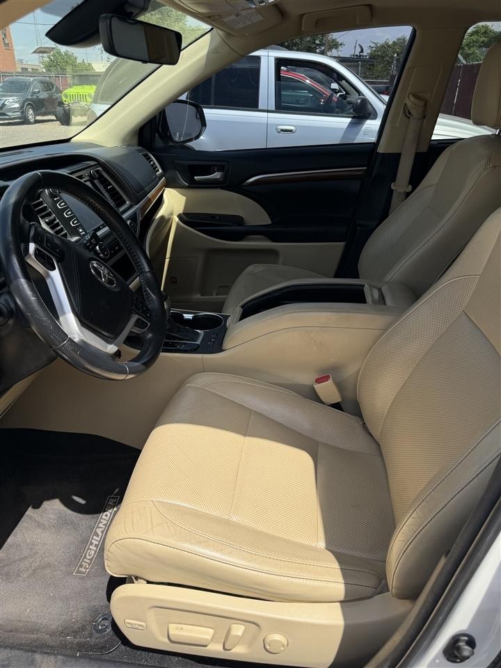 Toyota Highlander Limited V6 FWD (Natl) 2018