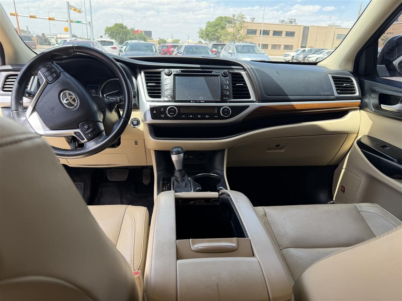 Toyota Highlander Limited V6 FWD (Natl) 2018