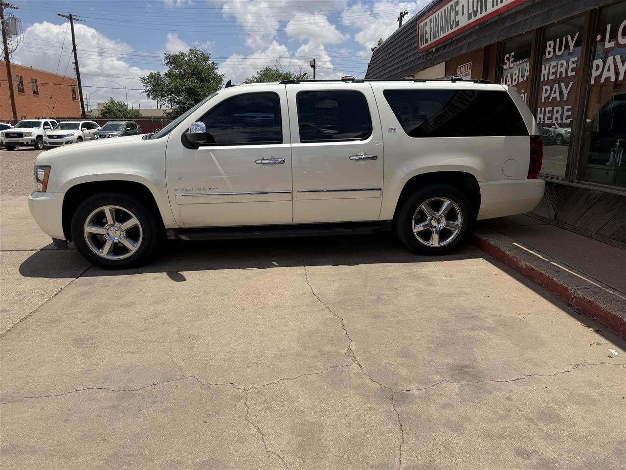 Chevrolet Suburban 2WD 4dr LTZ 2014