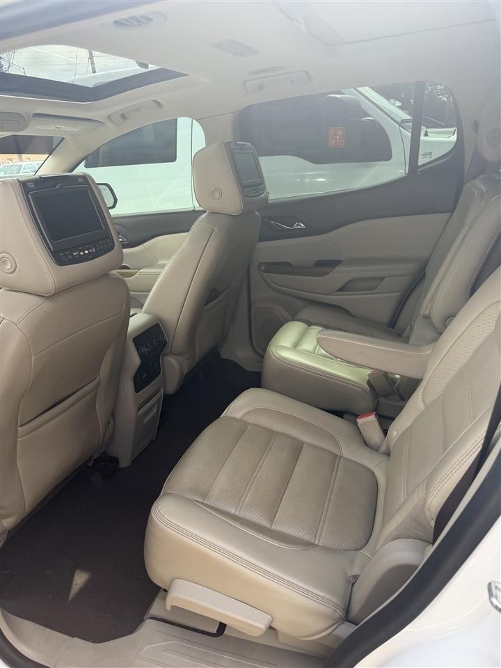 GMC Acadia FWD 4dr Denali 2017
