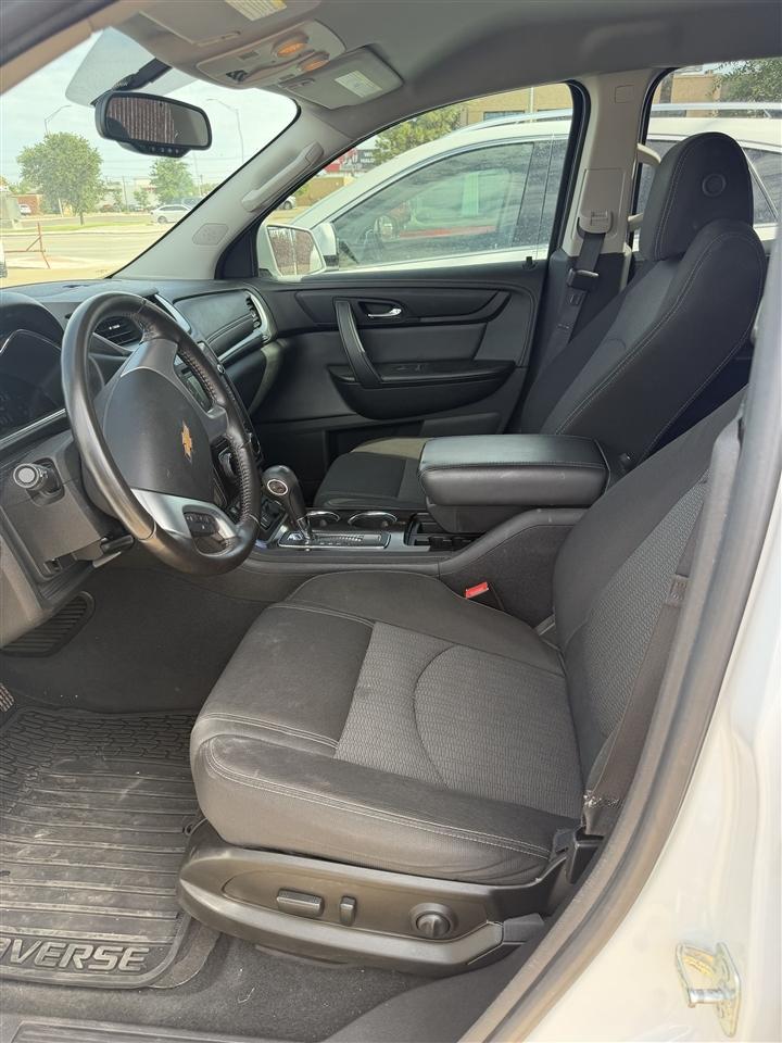 Chevrolet Traverse FWD 4dr LT w/2LT 2016