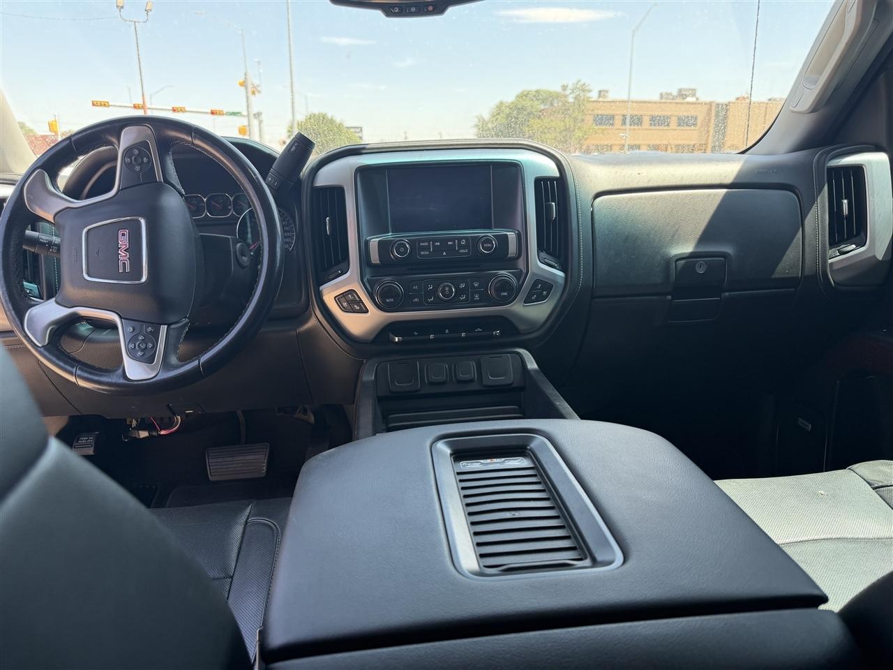 GMC Sierra 1500 2WD Crew Cab 143.5" SLT 2018
