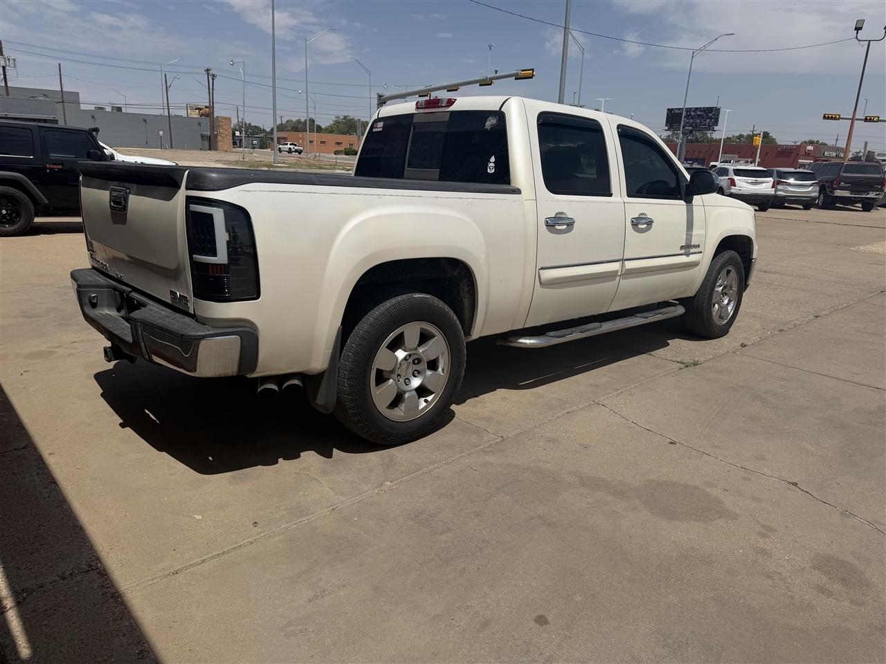 GMC Sierra 1500 2WD Crew Cab 143.5" SLE 2011
